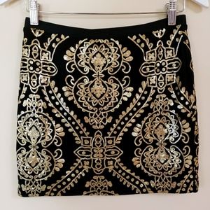 Forever 21 black gold sequin stretch mini skirt L